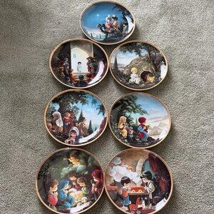 Precious Moments Decorative Plates Set - Multicolor